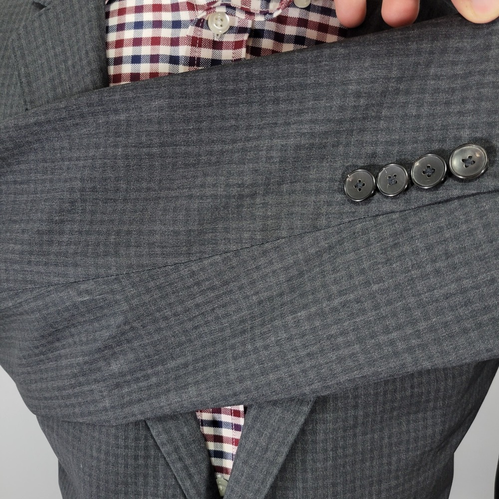 Men's Hugo Boss Sport Coat Blazer Two Button Charcoal Gray Checked Reda Size 44R - Picture 7 of 16